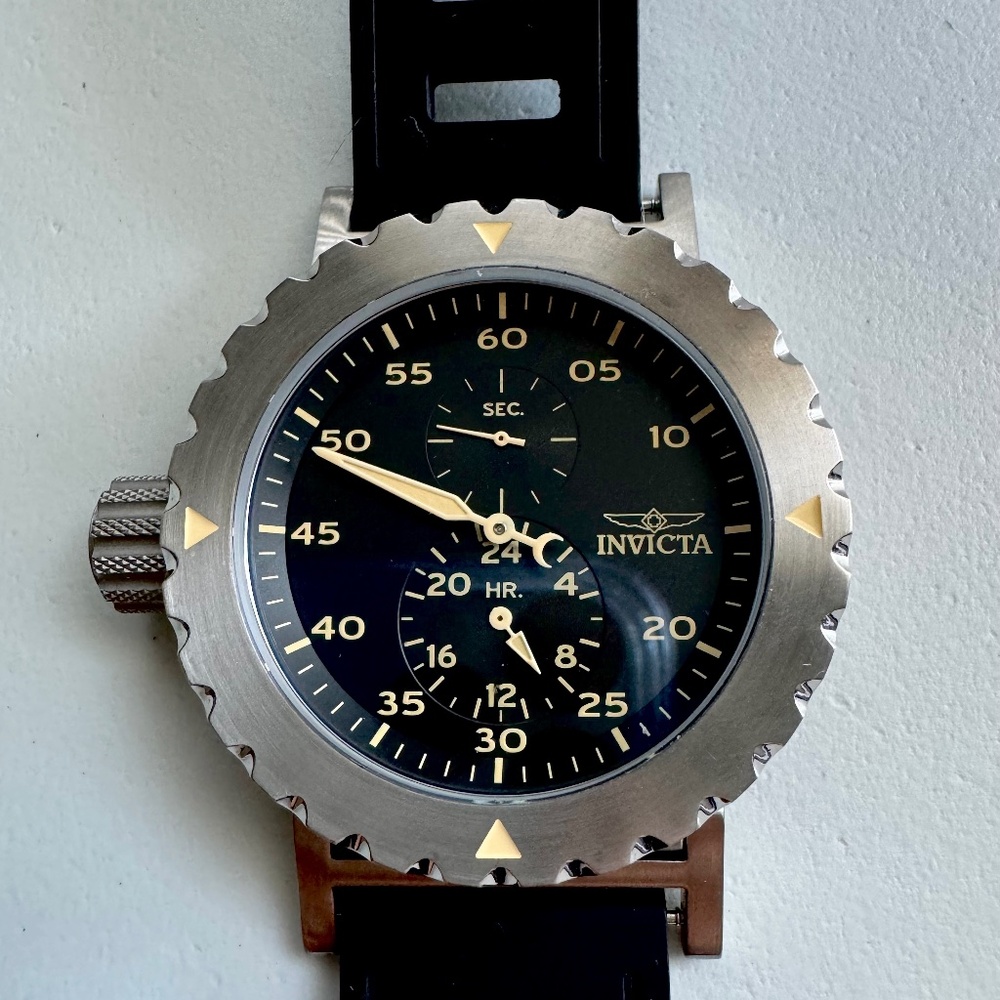 Invicta FORCE Men’s Japanese quartz watch model 14636, like new condition